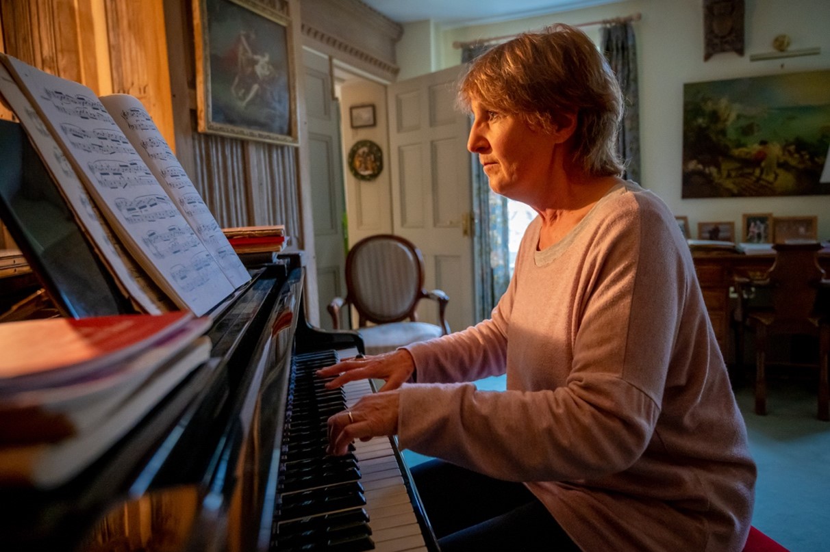 MUSIC – A TIMELESS MEMORY FOR THOSE SUFFERING FROM ALZHEIMER’S DISEASE OR RELATED DEMENTIA